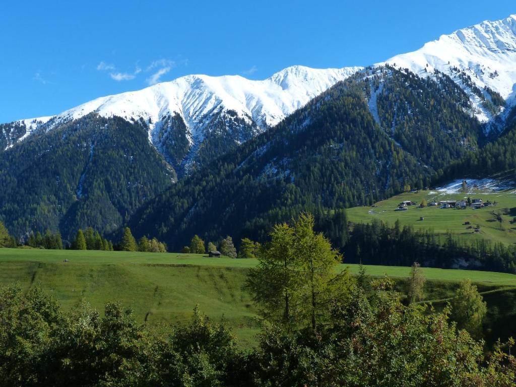 Boutique-Hotel Garni Bellevue Davos Wiesen Extérieur photo